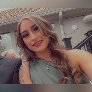 Meet your Posher, Anessa